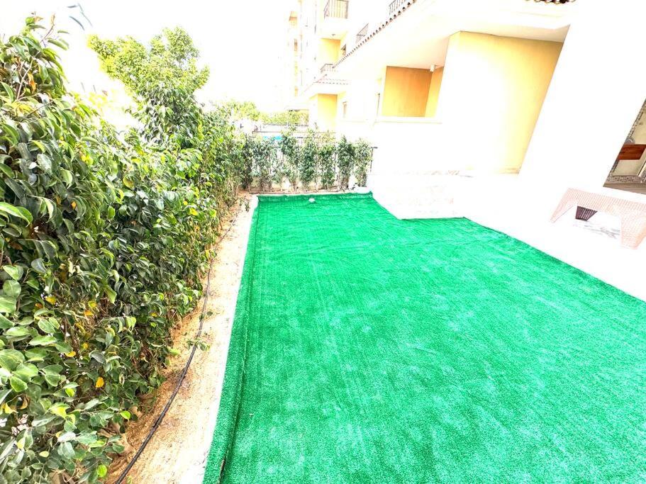 Luxury 2-bedroom- Sarai Compound * Cairo