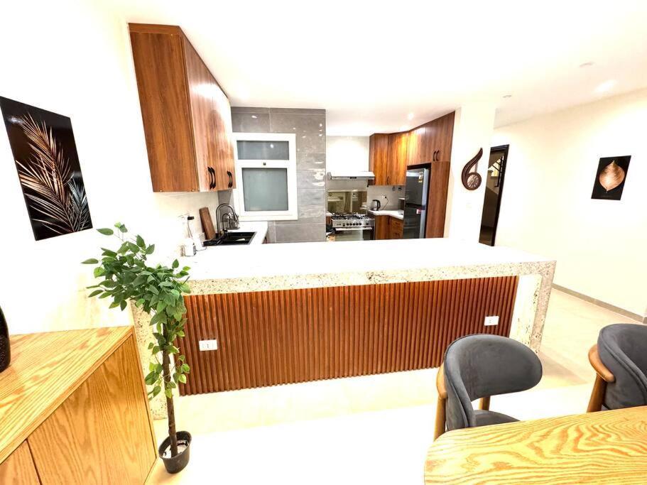 Apartment Luxury 2-bedroom- Sarai Compound