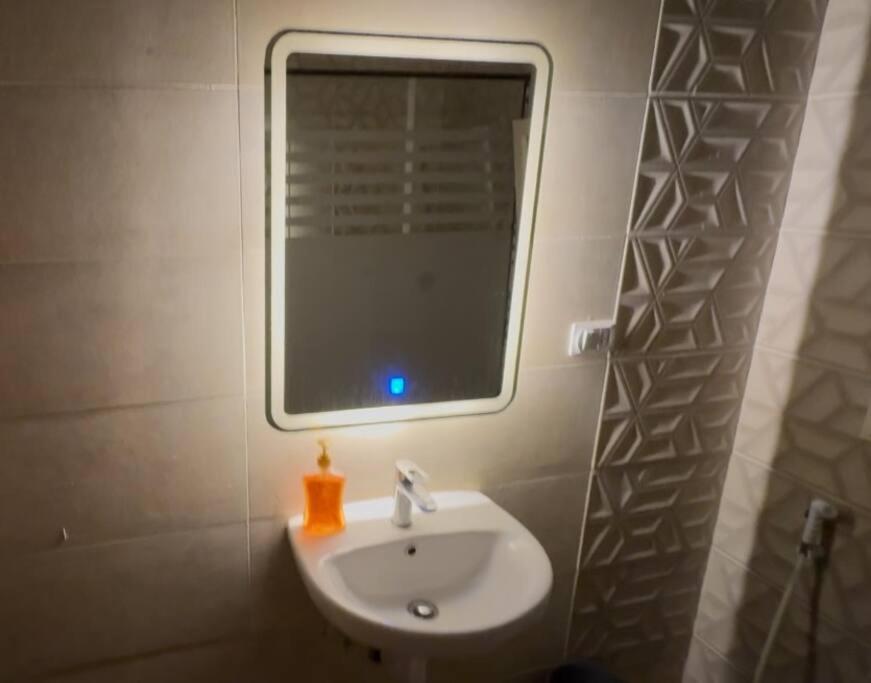 Luxury 2-bedroom- Sarai Compound Apartment *