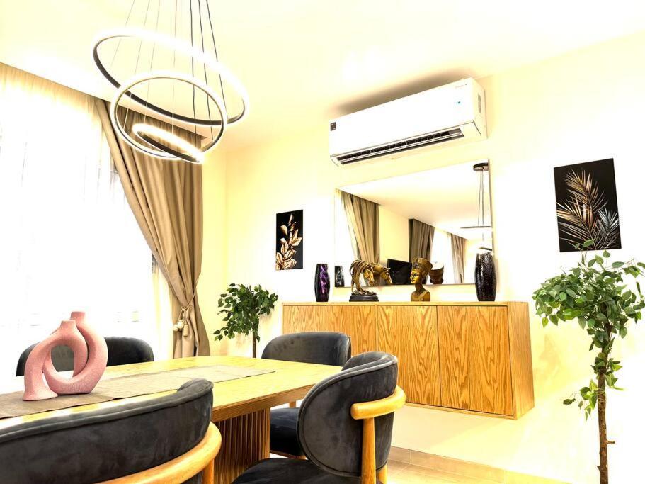 Apartment Luxury 2-bedroom- Sarai Compound *