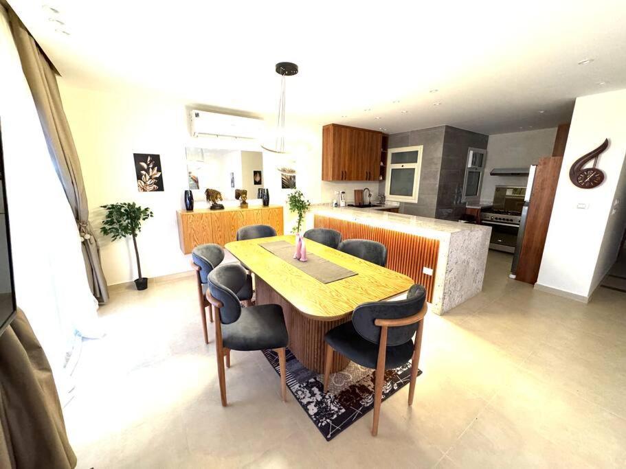 Luxury 2-bedroom- Sarai Compound