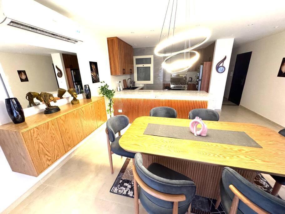 Luxury 2-bedroom- Sarai Compound *
