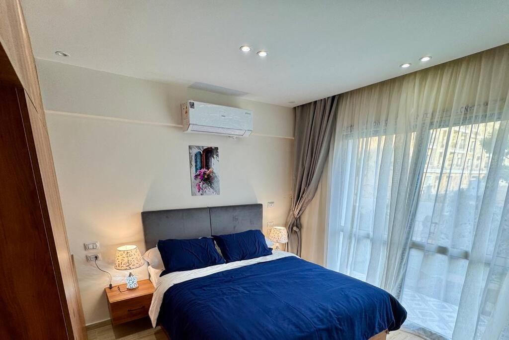 Luxury 2-bedroom- Sarai Compound * Cairo